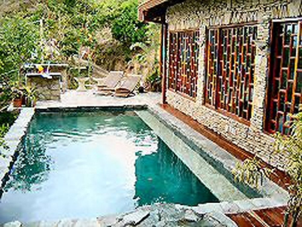 manuel antonio pool
 - Costa Rica