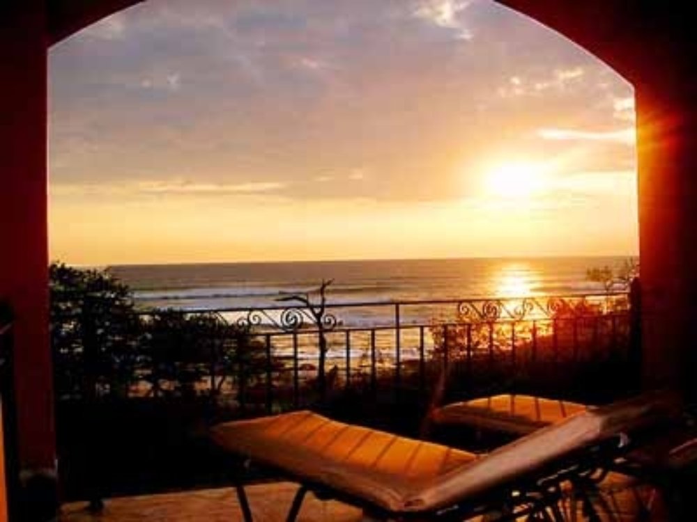langosta beach sunset view
 - Costa Rica
